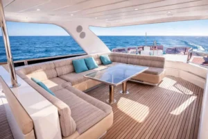 2007 horizon elegance 90 yacht for sale dubai (15)