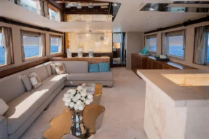 2007 horizon elegance 90 yacht for sale dubai (17)