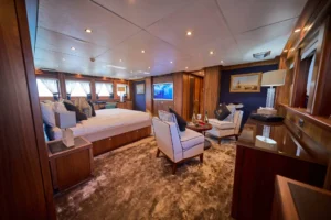2010 Sunseeker 131 Yacht for sale dubai (6)