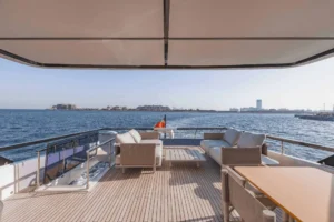 2025-Ferretti-860-for-sale-dubai (7)