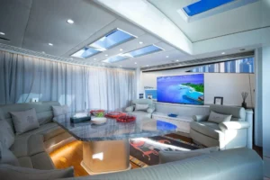 2004-sunseeker-predator-95-yacht-for-sale-dubai (1)