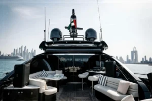 2004-sunseeker-predator-95-yacht-for-sale-dubai (11)