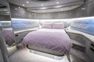 2004-sunseeker-predator-95-yacht-for-sale-dubai (14)