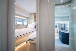2004-sunseeker-predator-95-yacht-for-sale-dubai (15)