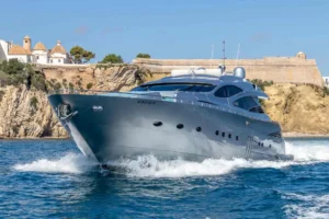 2006-pershing-90-yacht-for-sale-ibiza-2