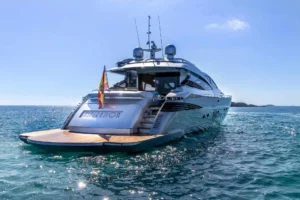 2006-pershing-90-yacht-for-sale-ibiza-4