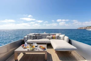2006-pershing-90-yacht-for-sale-ibiza-8