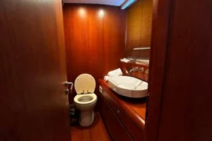 2010-aicon-85-yacht-for-sale-16