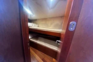 2010-aicon-85-yacht-for-sale-24