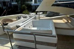 2010-aicon-85-yacht-for-sale-7