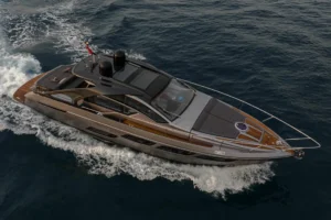 nova-65-yacht-rental-dubai_130321