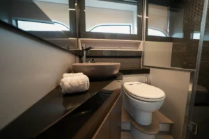 nova-65-yacht-rental-dubai_130827