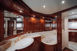 2000-benetti-classic-115-for-sale-in-dubai-15
