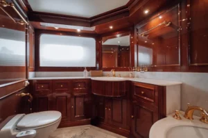 2000-benetti-classic-115-for-sale-in-dubai-16