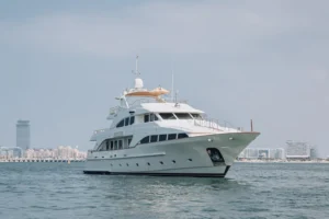 2000-benetti-classic-115-for-sale-in-dubai-2