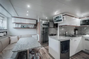 2000-benetti-classic-115-for-sale-in-dubai-39