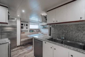 2000-benetti-classic-115-for-sale-in-dubai-40