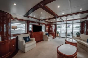 2000-benetti-classic-115-for-sale-in-dubai-7