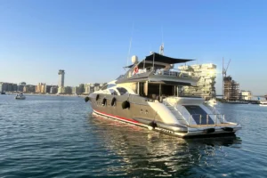 2003 Azimut 98 Leonardo for Sale in Dubai-2