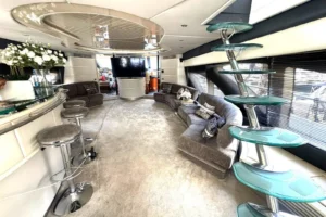 2003 Azimut 98 Leonardo for Sale in Dubai-4