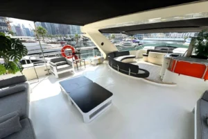 2003 Azimut 98 Leonardo for Sale in Dubai-6
