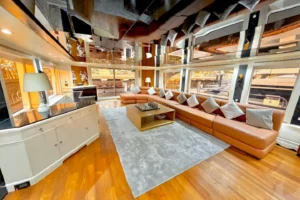 2003-benetti-100-tradition-for-sale-in-dubai-2