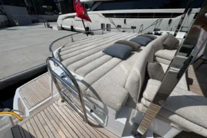 2009-sunseeker-predator-84-11