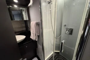 2009-sunseeker-predator-84-25