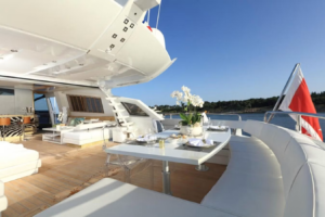 2010-Baia-100-yacht-for-sale-dubai (4)
