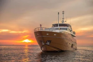 2013-princess-32m-yacht-for-sale-in-manila (2)