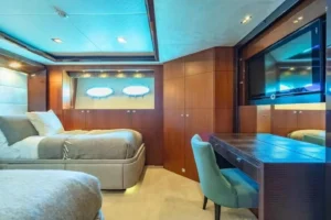 2013-princess-32m-yacht-for-sale-in-manila (6)