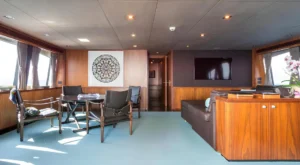 2014 Sunseeker 131 Deseo yacht for sale-18