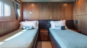 2014 Sunseeker 131 Deseo yacht for sale-2