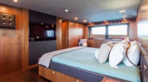 2014 Sunseeker 131 Deseo yacht for sale-26