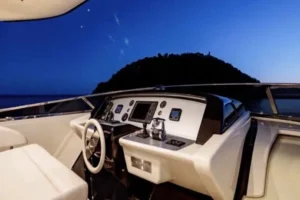2015-riva-92-duchessa-for-sale-dubai-6