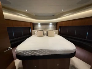 2016-princess-s72-yacht-for-sale-in-hong-kong-32