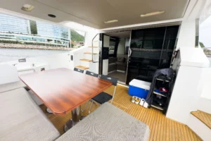 2017-azimut-66-yacht-for-sale-in-hong-kong-20