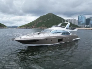 2017-azimut-66-yacht-for-sale-in-hong-kong-4