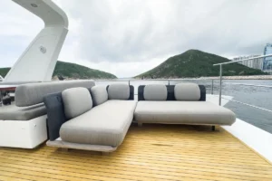 2017-azimut-66-yacht-for-sale-in-hong-kong-9