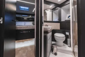 2020-pershing-8x-for-sale-in-dubai-13
