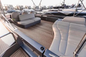 2020-pershing-8x-for-sale-in-dubai-17