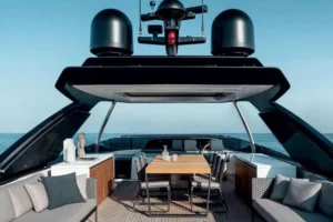 2022-sanlorenzo-sl86-yacht-for-sale-dubai-11
