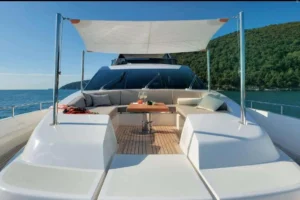 2022-sanlorenzo-sl86-yacht-for-sale-dubai-13