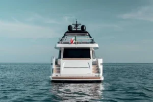 2022-sanlorenzo-sl86-yacht-for-sale-dubai-7