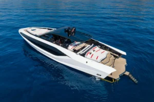 2022-tecnomar-lamborghini-63-yacht-for-sale-blade-14