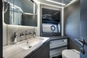 2024-azimut-s8-yacht-for-sale-in-miami (33)
