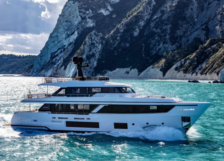 2024 custom line navetta 30 yacht for sale 40