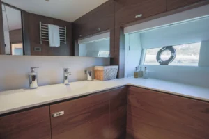 2024-princess-y85-yacht-for-sale-in-mallorca (11)