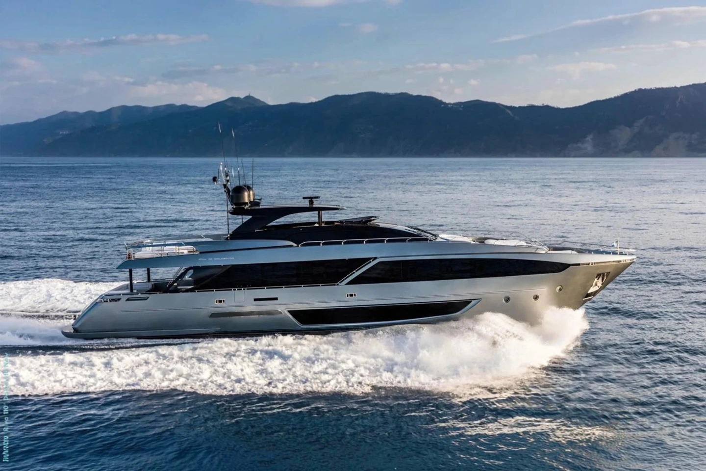 Riva 110 Dolcevita Photoroom