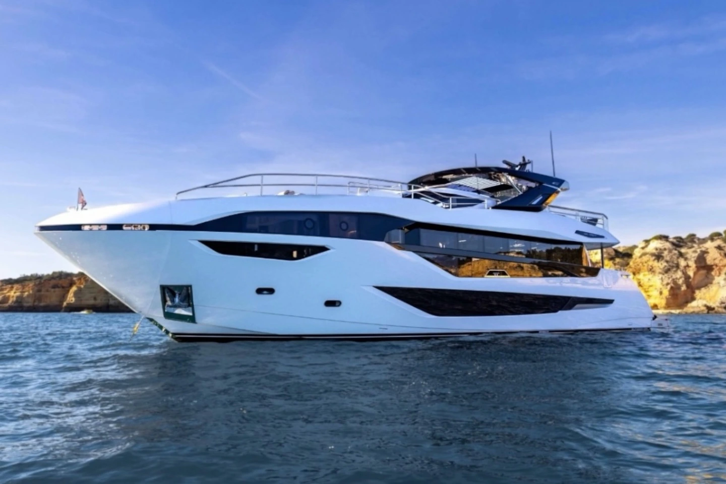 sunseeker 100 yacht